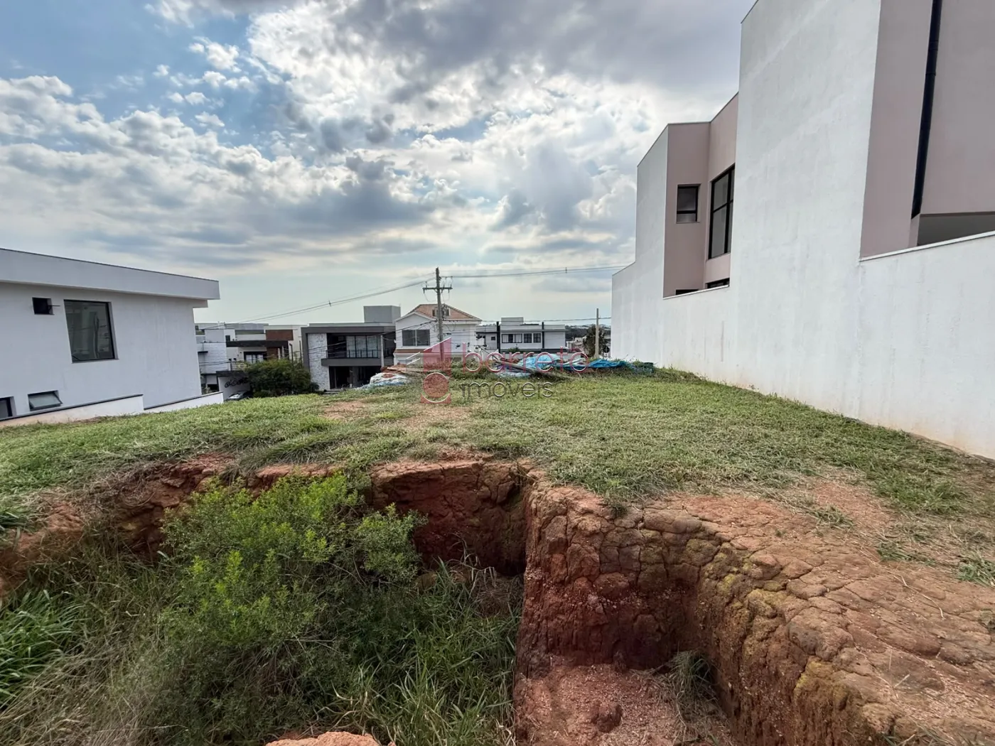 TERRENO À VENDA NO CONDOMÍNIO RESERVA ERMIDA II, JUNDIAÍ/SP