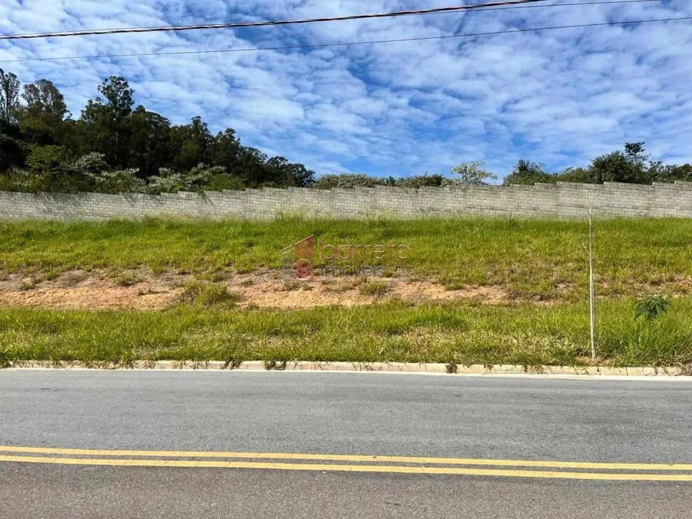TERRENO À VENDA COM 250M²  NO RESIDENCIAL LAGO AZUL NO BAIRRO RECANTO QUARTO CENTENÁRIO EM JUNDIAÍ-SP