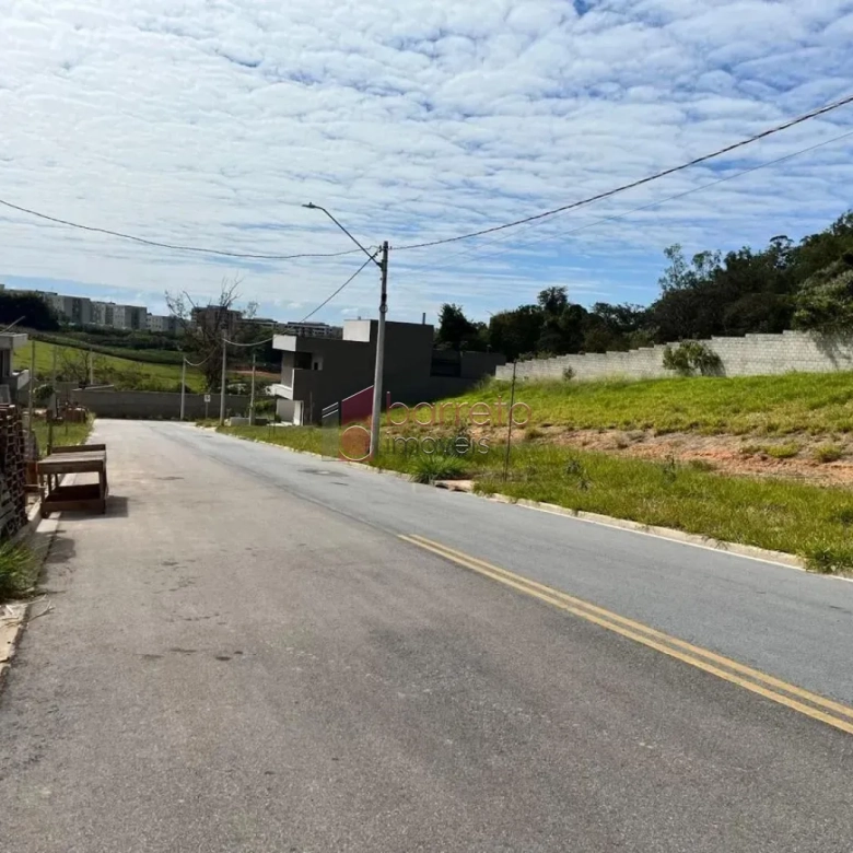 TERRENO À VENDA COM 250M²  NO RESIDENCIAL LAGO AZUL NO BAIRRO RECANTO QUARTO CENTENÁRIO EM JUNDIAÍ-SP