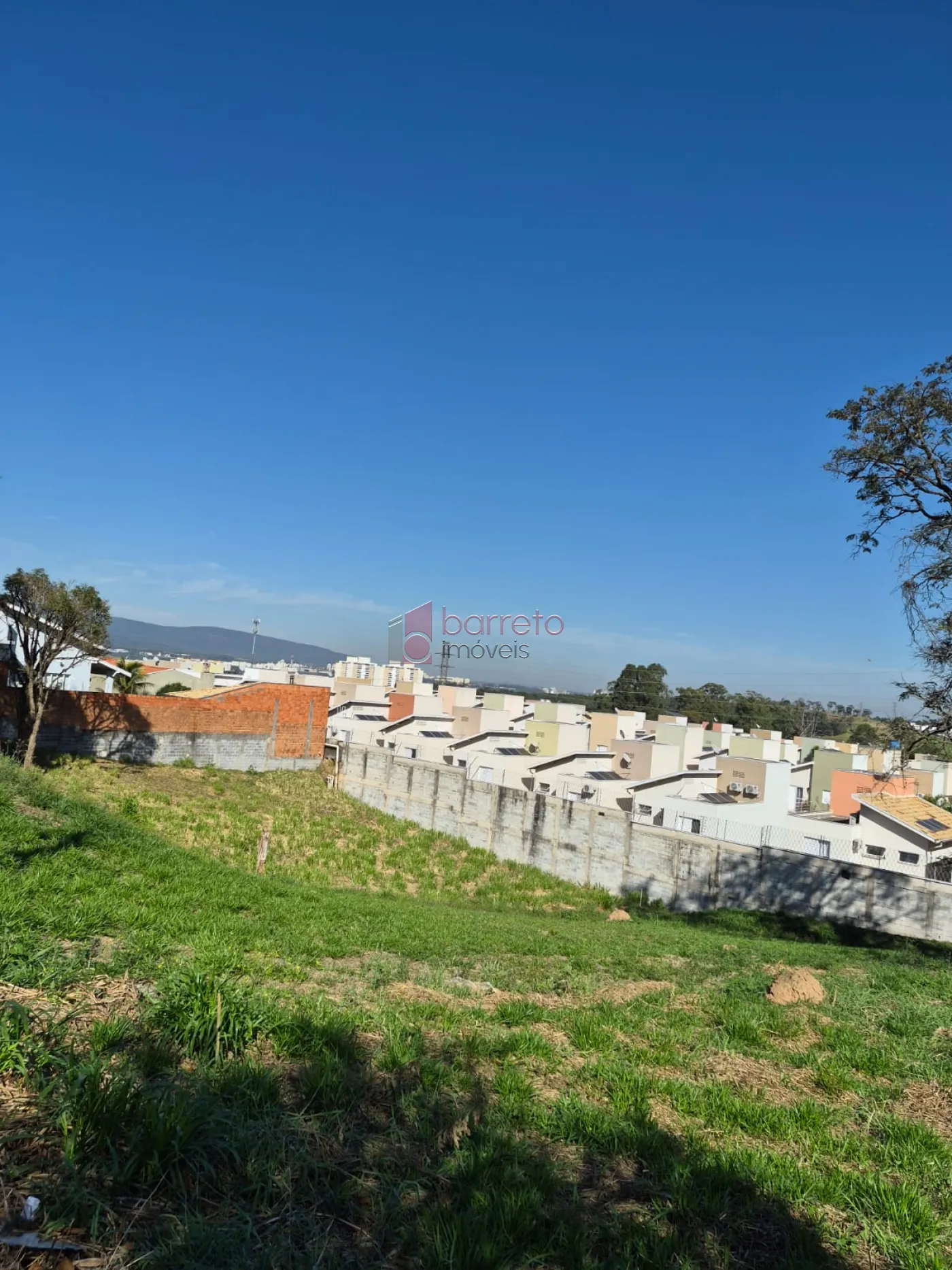 EXCELENTE TERRENO À VENDA NO BAIRRO DO ENGORDADOURO EM JUNDIAÍ/SP
