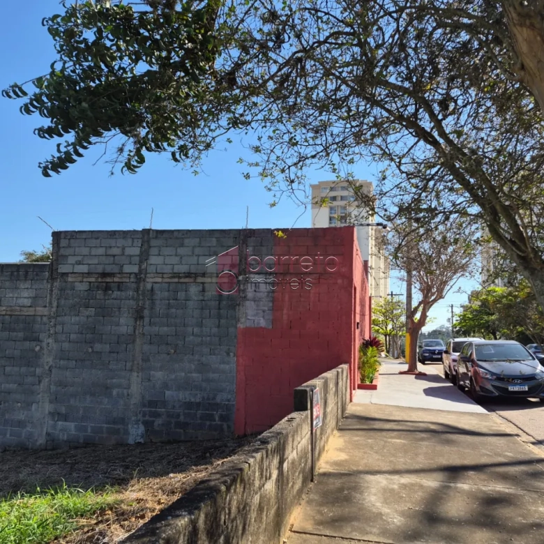 EXCELENTE TERRENO À VENDA NO BAIRRO DO ENGORDADOURO EM JUNDIAÍ/SP