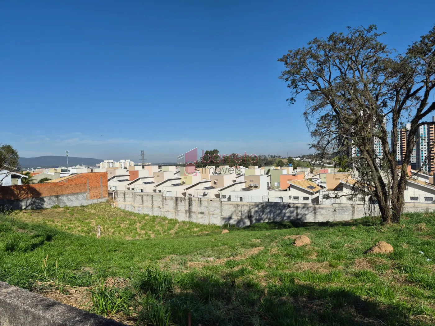 EXCELENTE TERRENO À VENDA NO BAIRRO DO ENGORDADOURO EM JUNDIAÍ/SP