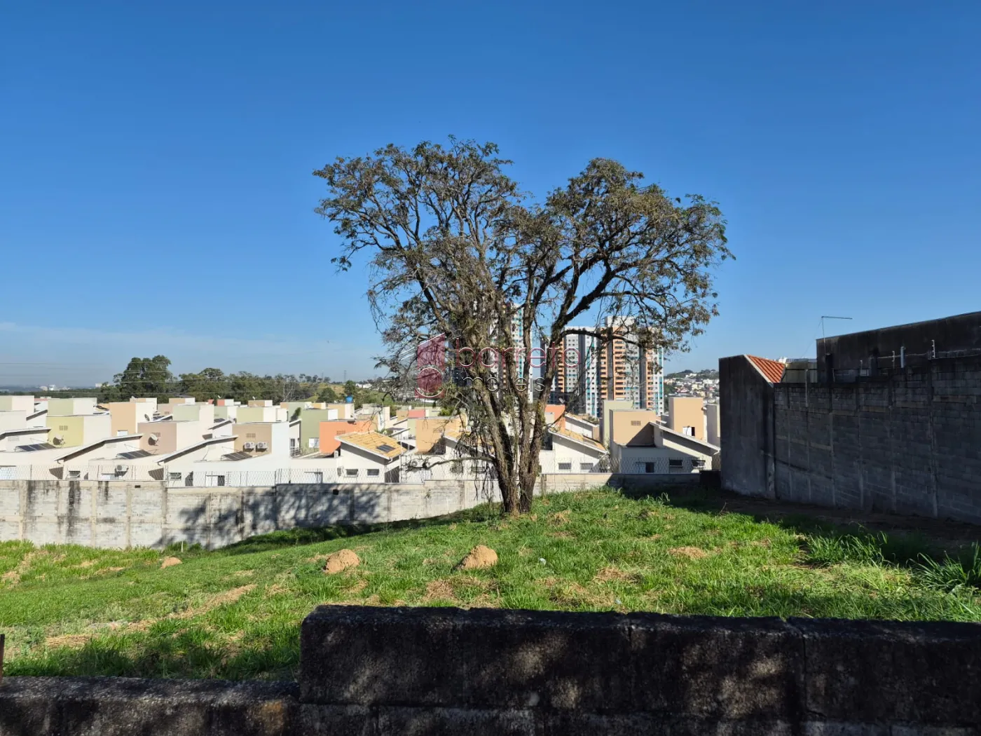 EXCELENTE TERRENO À VENDA NO BAIRRO DO ENGORDADOURO EM JUNDIAÍ/SP
