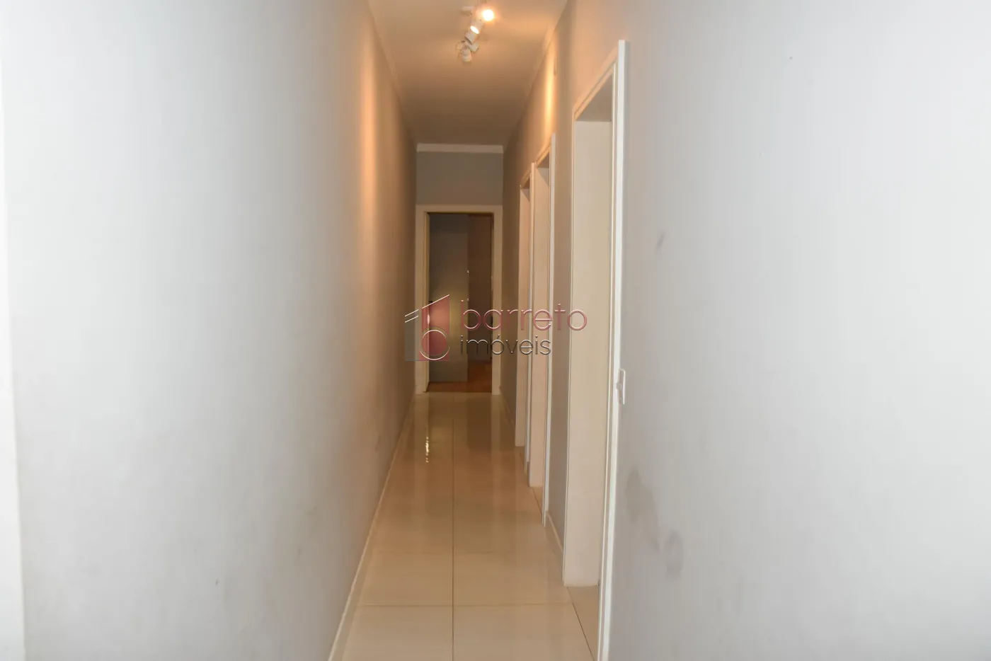 CASA À VENDA NO CONDOMÍNIO LAGUNA EM VÁRZEA PAULISTA/SP
