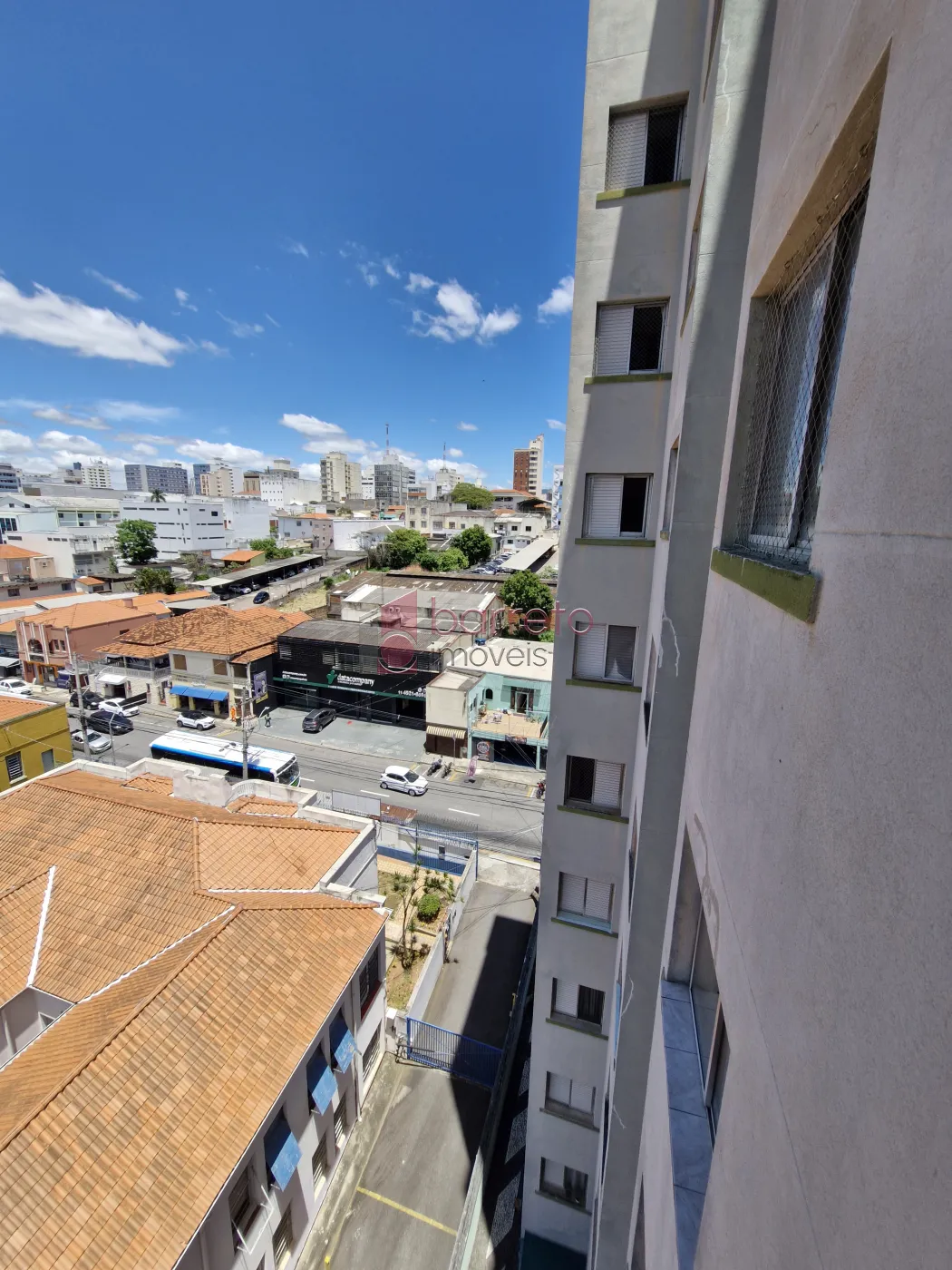 APARTAMENTO PARA LOCAÇÃO NO EDIFÍCIO MARECHAL DEODORO – JUNDIAÍ/SP