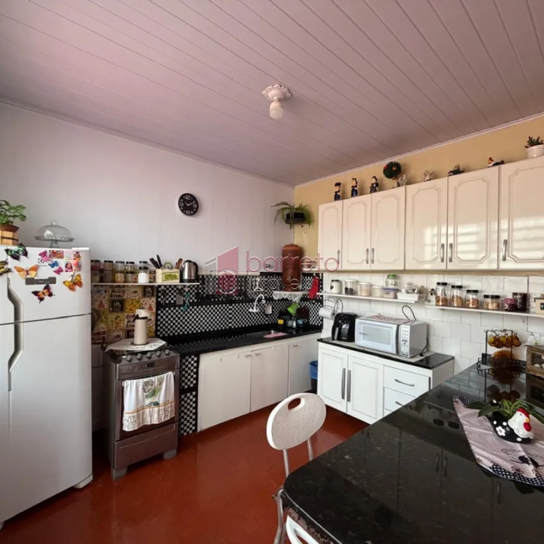 CASA TÉRREA COM 05 QUARTOS À VENDA NO BAIRRO CENTRO – JUNDIAÍ/SP