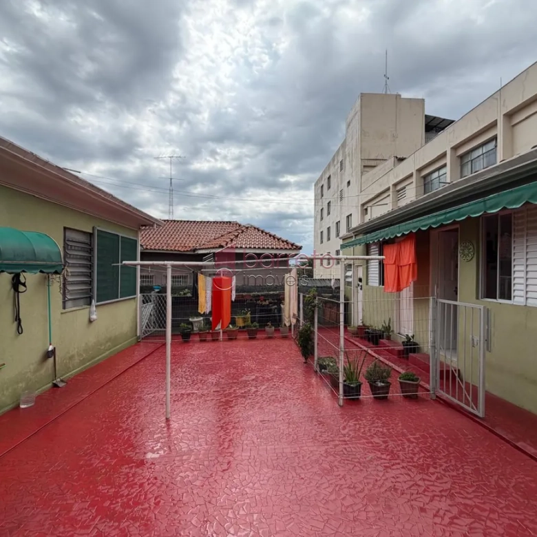 CASA TÉRREA COM 05 QUARTOS À VENDA NO BAIRRO CENTRO – JUNDIAÍ/SP