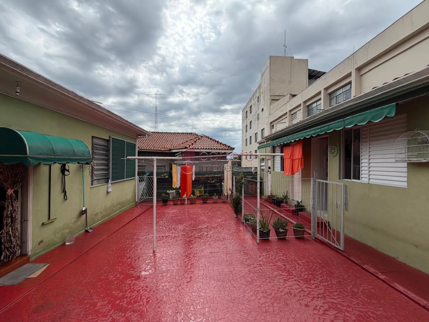 CASA TÉRREA COM 05 QUARTOS À VENDA NO BAIRRO CENTRO – JUNDIAÍ/SP