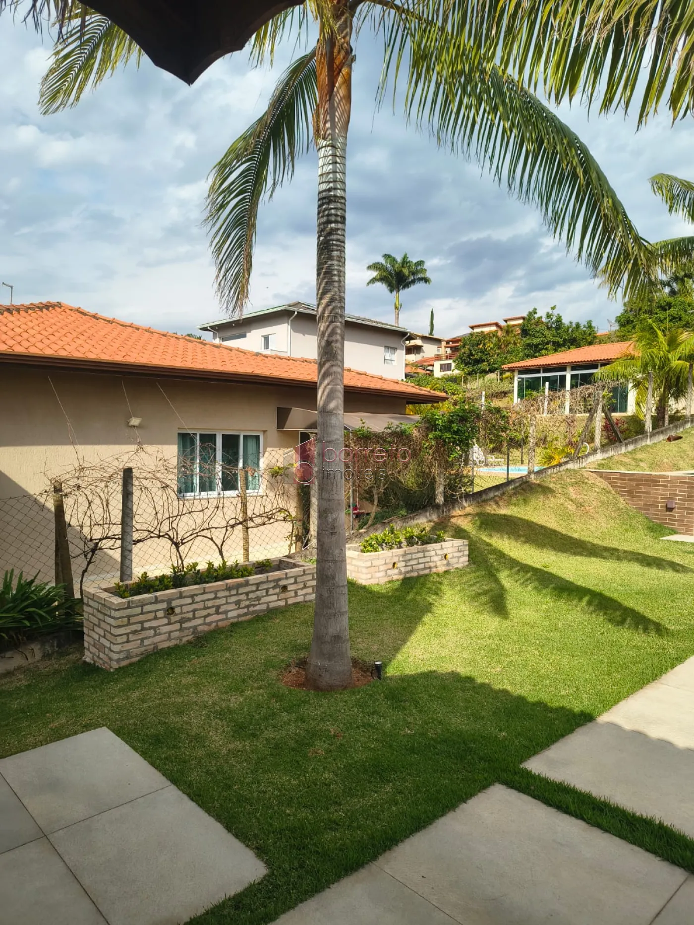 CASA MOBILIADA PARA LOCAÇÃO NO CONDOMÍNIO JARDIM RIBEIRÃO II – ITUPEVA/SP
