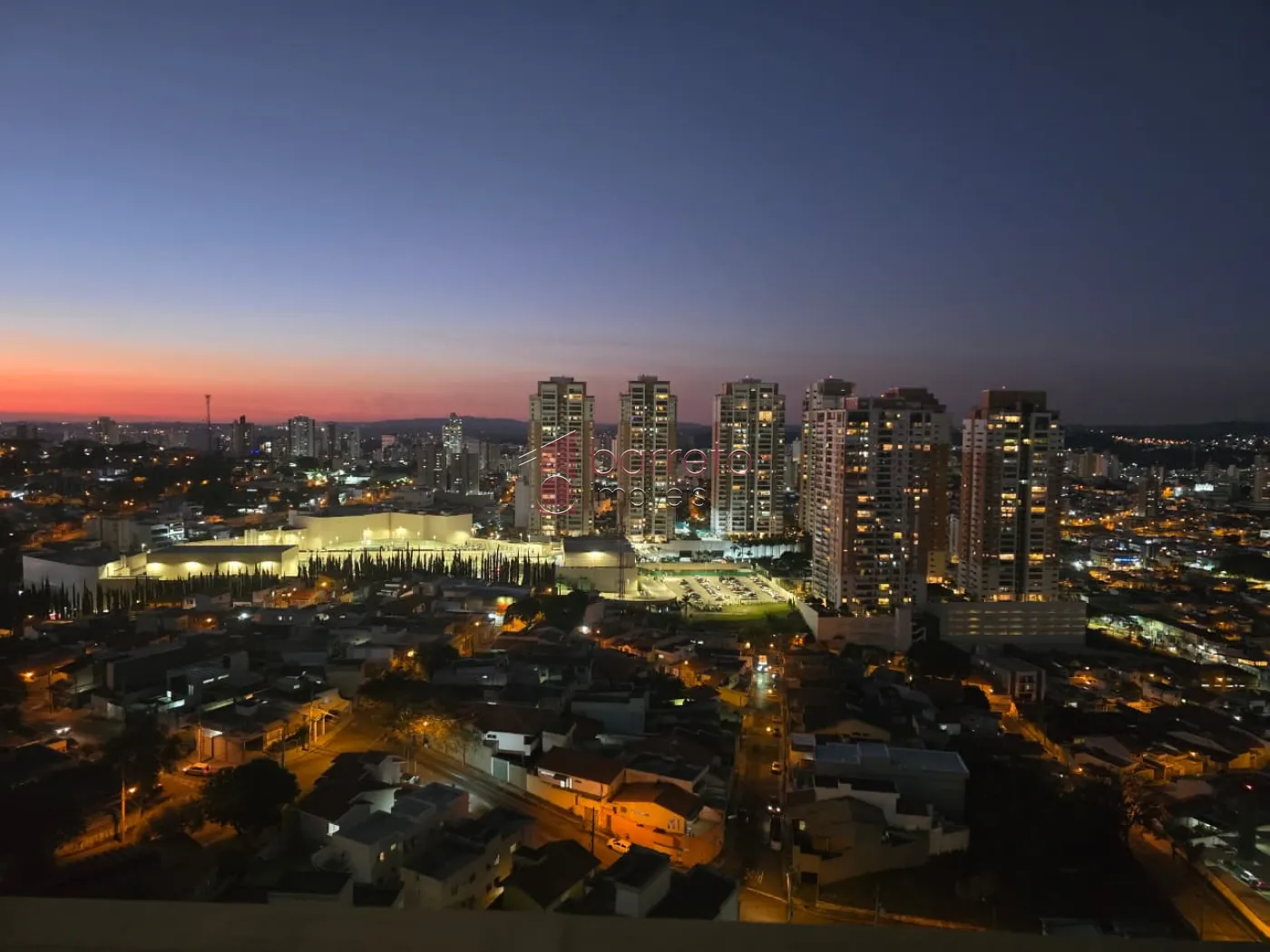 COBERTURA DUPLEX À VENDA NO CONDOMÍNIO PARQUE JUNDIAÍ – JARDIM MESSINA – JUNDIAÍ/SP