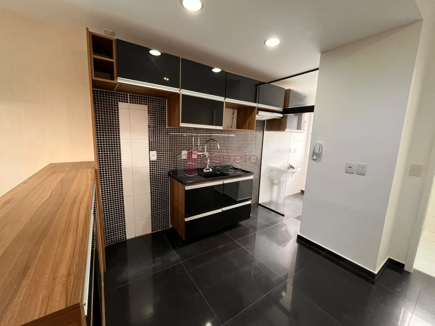 APARTAMENTO PARA VENDA E LOCAÇÃO NO EDIFÍCIO TORRES DO CAXAMBU – JUNDIAÍ/SP