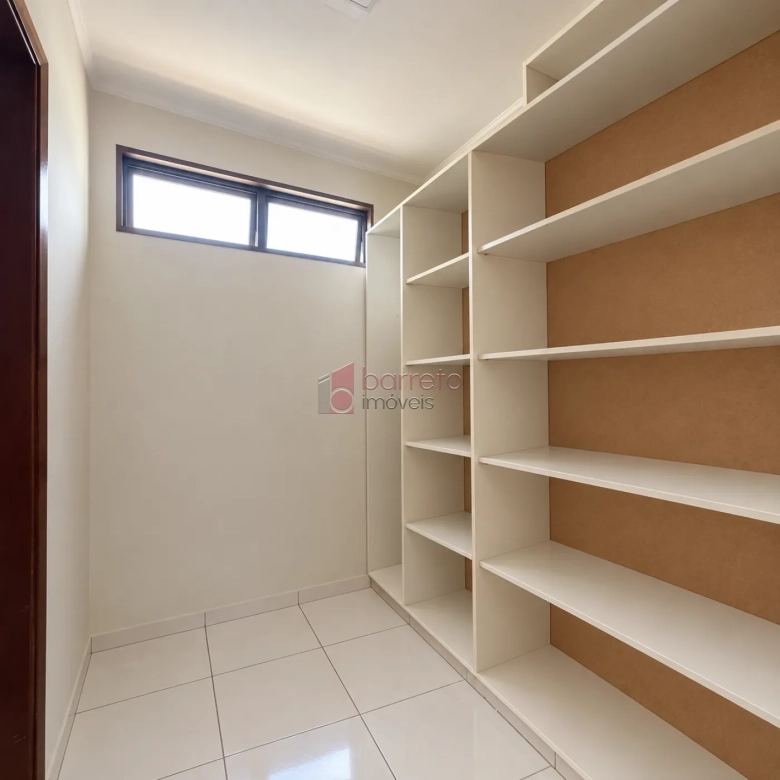 APARTAMENTO À VENDA NO EDIFÍCIO PETRONILHA – CENTRO – JUNDIAÍ/SP