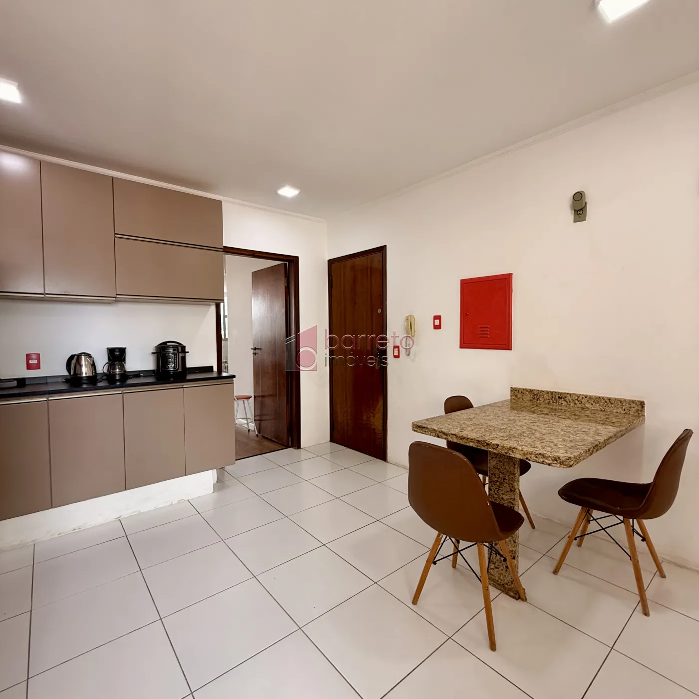 APARTAMENTO À VENDA NO EDIFÍCIO PETRONILHA – CENTRO – JUNDIAÍ/SP