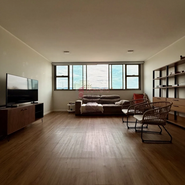 APARTAMENTO À VENDA NO EDIFÍCIO PETRONILHA – CENTRO – JUNDIAÍ/SP