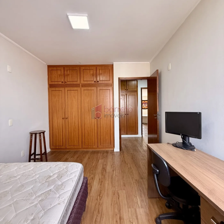 APARTAMENTO À VENDA NO EDIFÍCIO PETRONILHA – CENTRO – JUNDIAÍ/SP