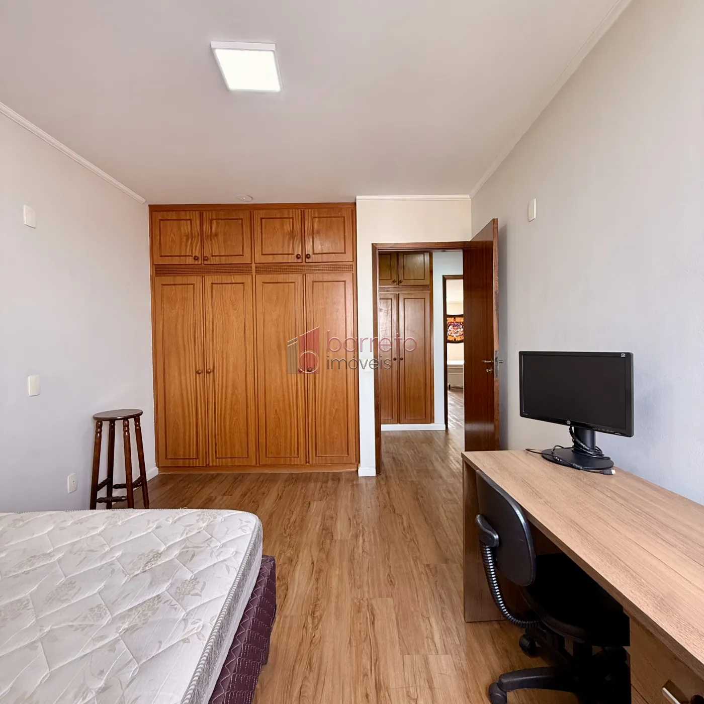 APARTAMENTO À VENDA NO EDIFÍCIO PETRONILHA – CENTRO – JUNDIAÍ/SP