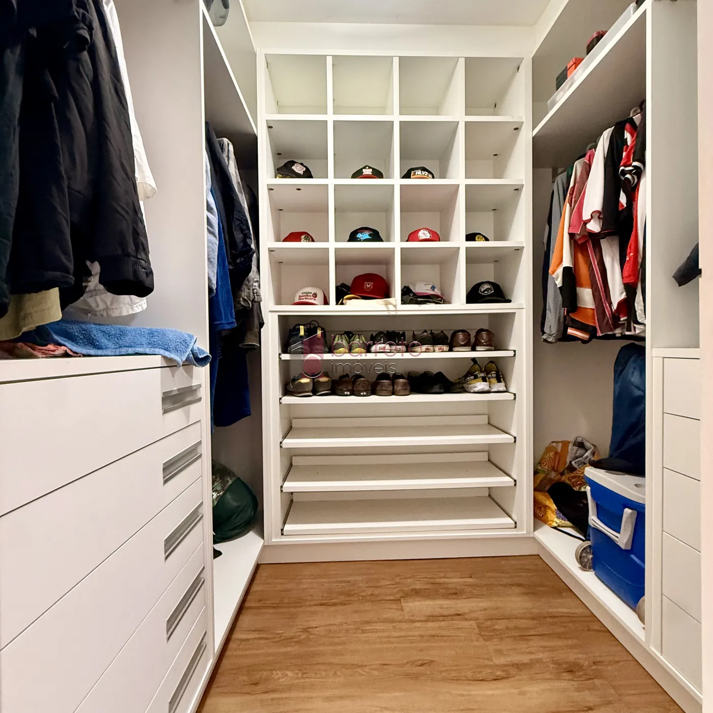 APARTAMENTO À VENDA NO EDIFÍCIO PETRONILHA – CENTRO – JUNDIAÍ/SP