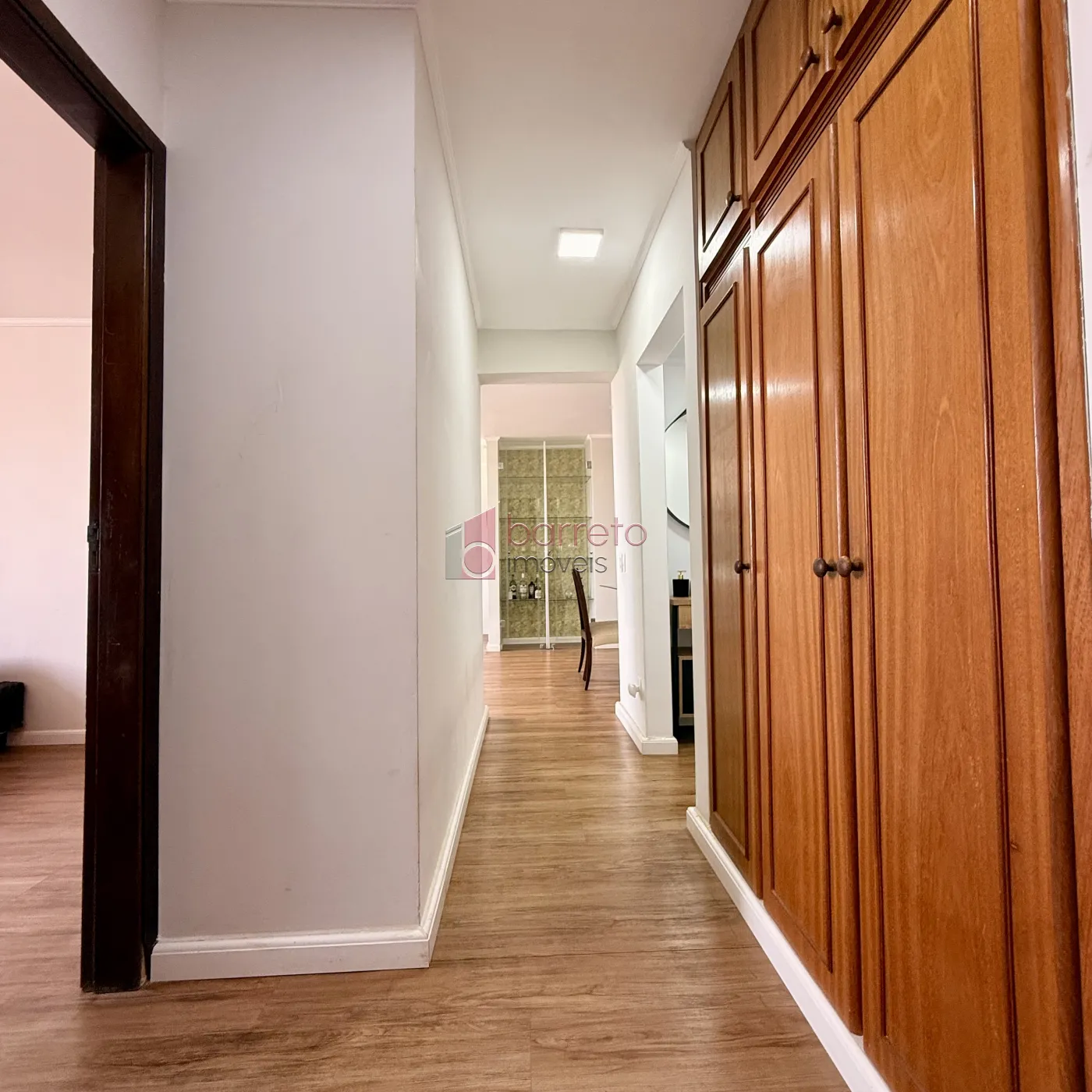 APARTAMENTO À VENDA NO EDIFÍCIO PETRONILHA – CENTRO – JUNDIAÍ/SP