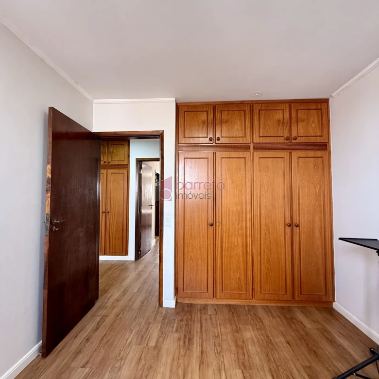 APARTAMENTO À VENDA NO EDIFÍCIO PETRONILHA – CENTRO – JUNDIAÍ/SP