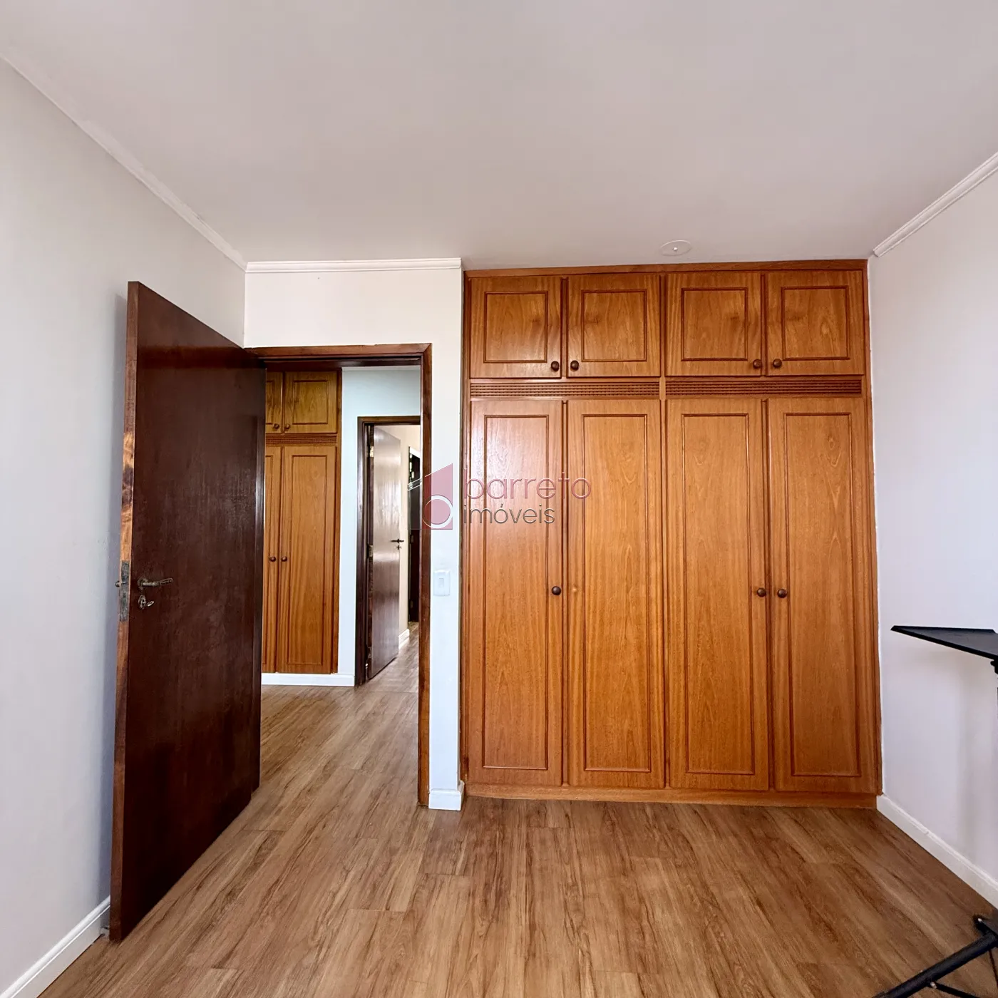 APARTAMENTO À VENDA NO EDIFÍCIO PETRONILHA – CENTRO – JUNDIAÍ/SP
