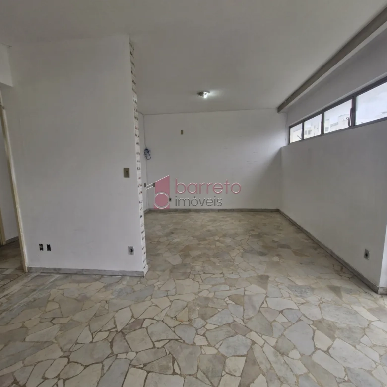 APARTAMENTO À VENDA NO EDIFÍCIO PENTEADO NO CENTRO DE JUNDIAÍ/SP