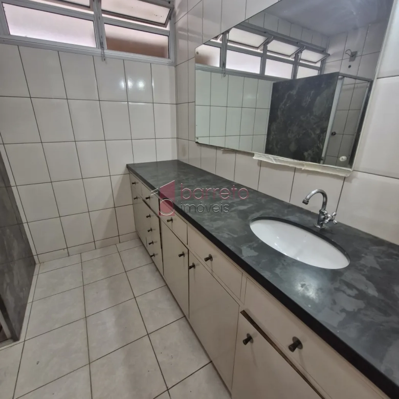 APARTAMENTO À VENDA NO EDIFÍCIO PENTEADO NO CENTRO DE JUNDIAÍ/SP