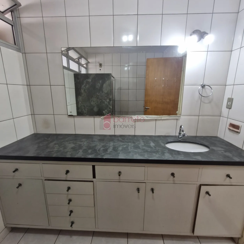 APARTAMENTO À VENDA NO EDIFÍCIO PENTEADO NO CENTRO DE JUNDIAÍ/SP