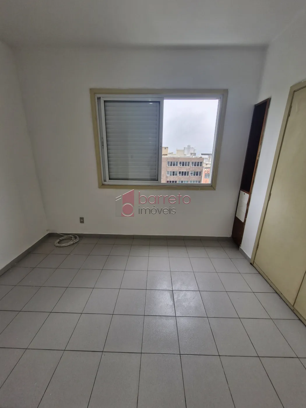 APARTAMENTO À VENDA NO EDIFÍCIO PENTEADO NO CENTRO DE JUNDIAÍ/SP