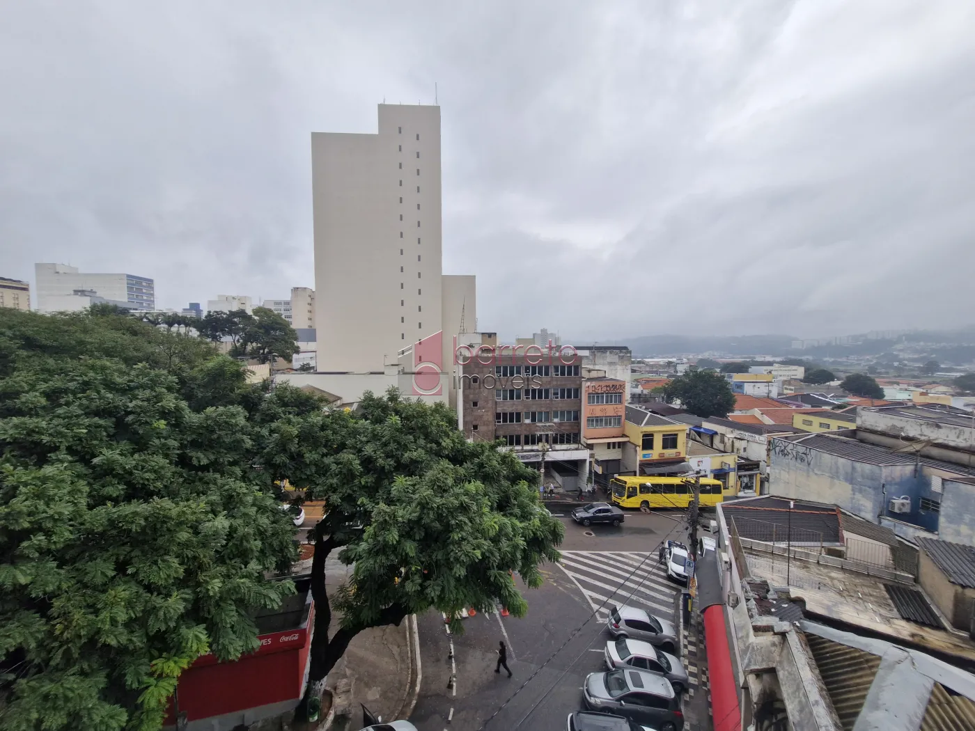 APARTAMENTO À VENDA NO EDIFÍCIO PENTEADO NO CENTRO DE JUNDIAÍ/SP