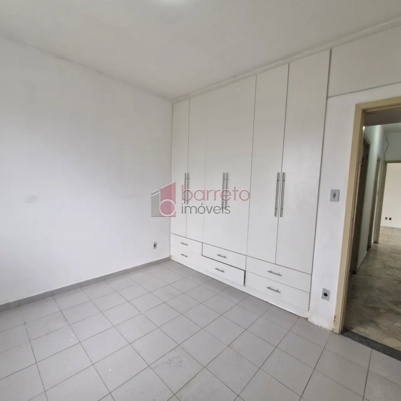 APARTAMENTO À VENDA NO EDIFÍCIO PENTEADO NO CENTRO DE JUNDIAÍ/SP