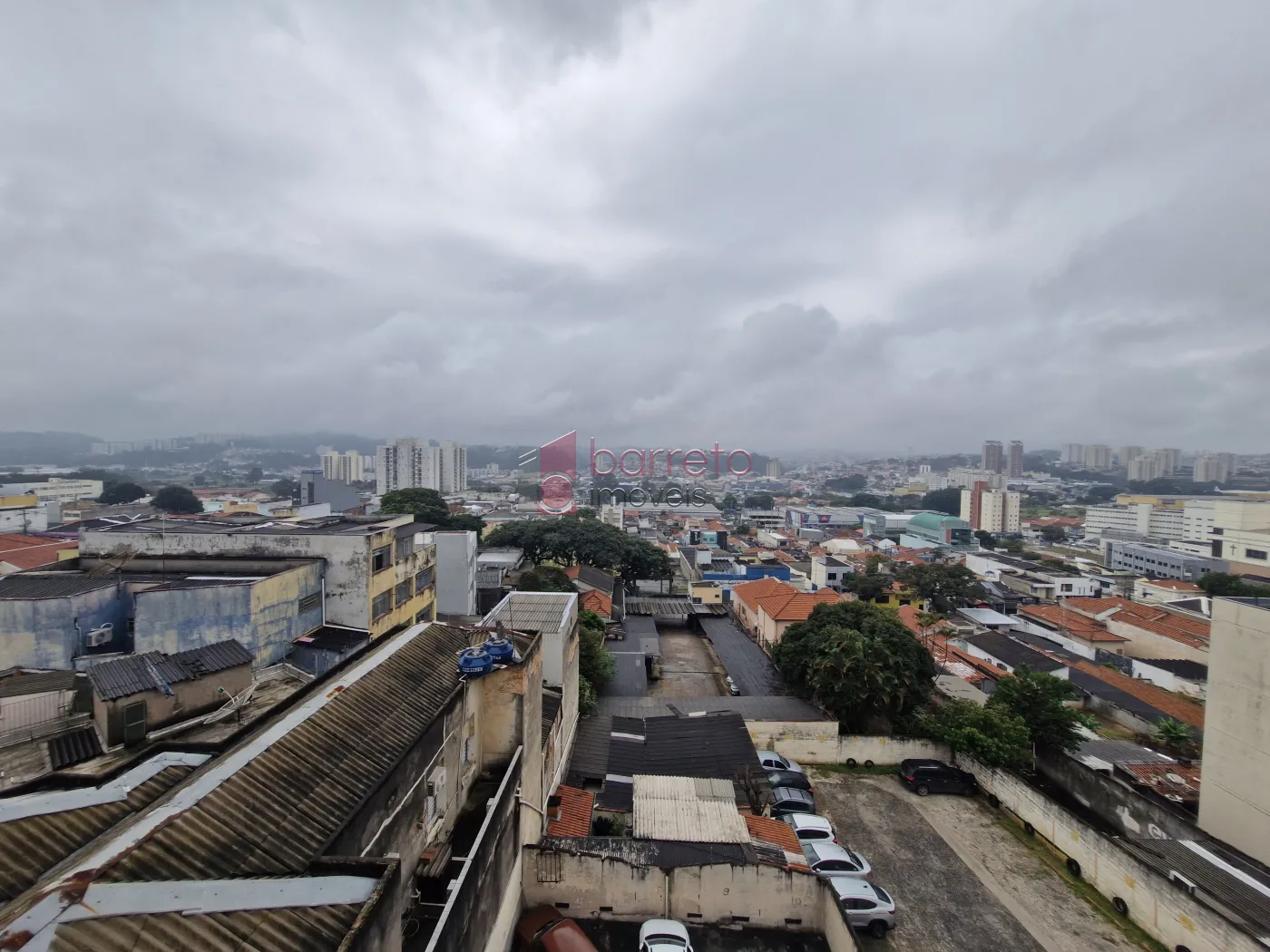 APARTAMENTO À VENDA NO EDIFÍCIO PENTEADO NO CENTRO DE JUNDIAÍ/SP