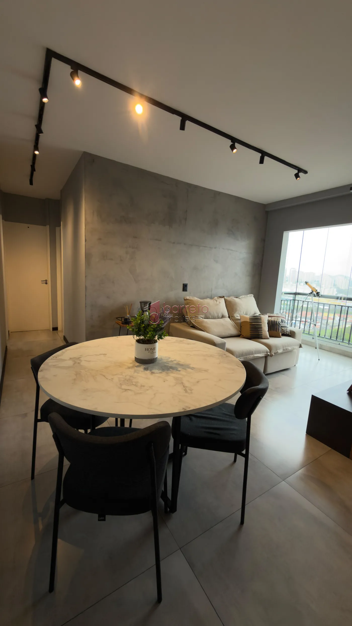 APARTAMENTO MOBILIADO À VENDA NO CONDOMÍNIO GRAND CLUB – JUNDIAÍ/SP