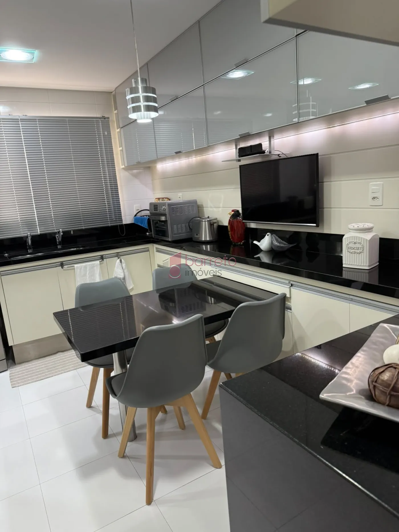 APARTAMENTO À VENDA NO CONDOMÍNIO CAMPOS ELÍSIOS EM JUNDIAÍ/SP