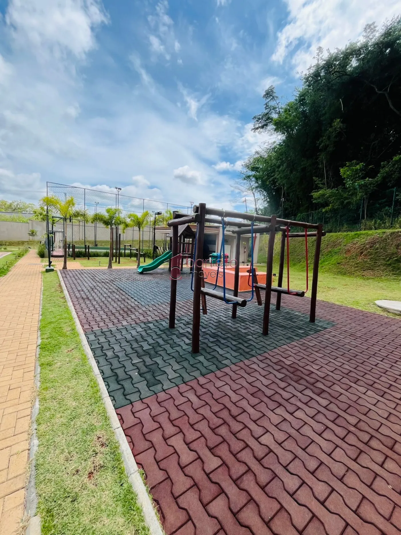 APARTAMENTO À VENDA NO CONDOMÍNIO DIFFERENZIATO EM JUNDIAÍ/SP