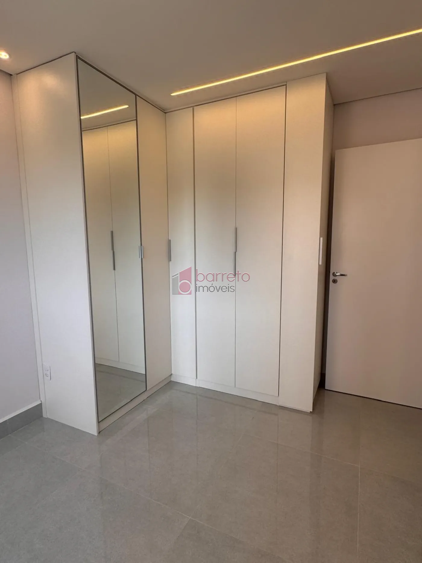 APARTAMENTO PARA LOCAÇÃO NO CONDOMÍNIO DIFFERENZIATO – JUNDIAÍ/SP