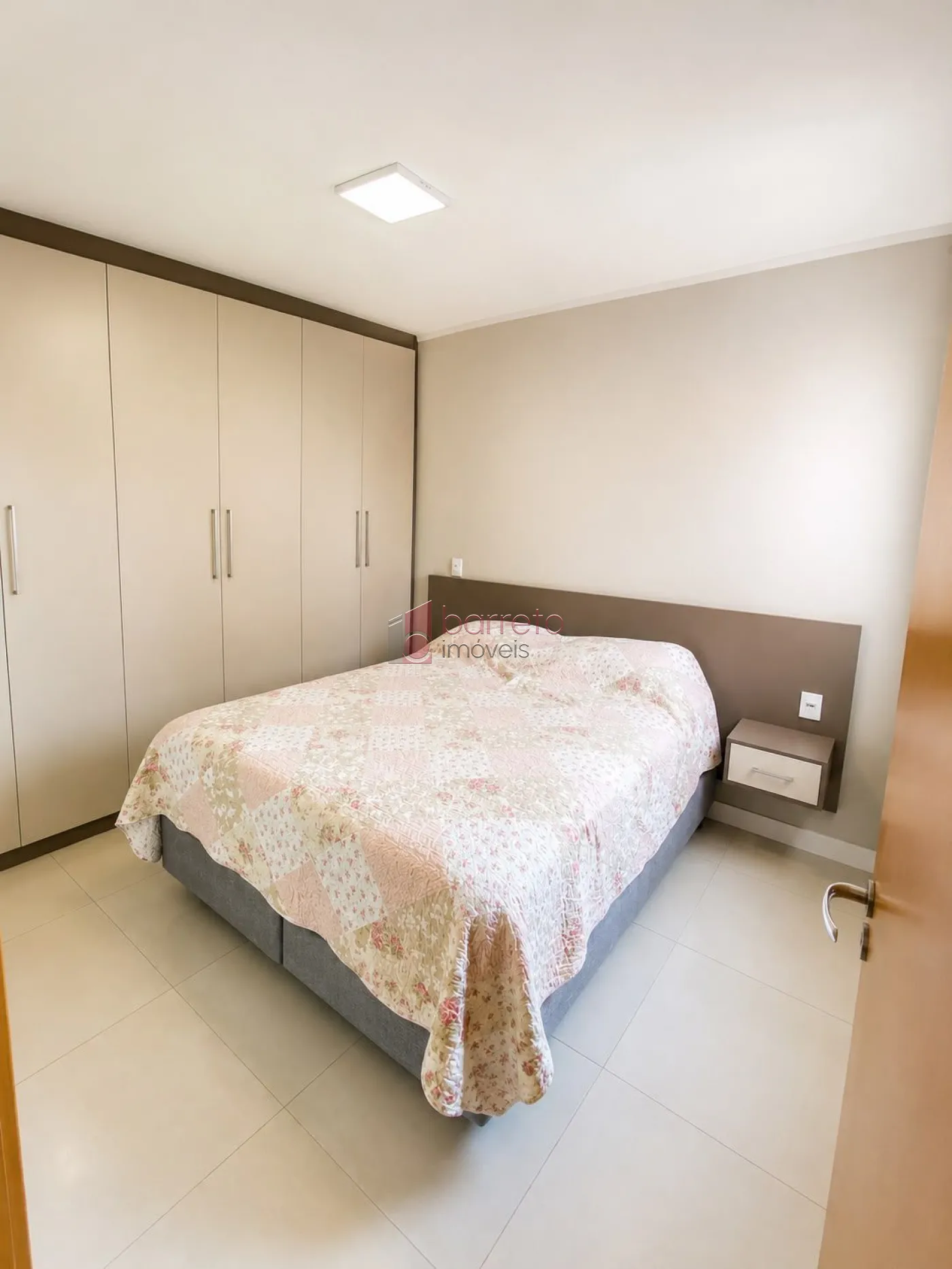APARTAMENTO COM 02 QUARTOS À VENDA NO CONDOMÍNIO ALTOS DA SAMUEL MARTINS – JARDIM DO LAGO – JUNDIAÍ/SP