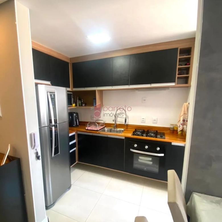 APARTAMENTO COM 02 QUARTOS À VENDA NO CONDOMÍNIO ALTOS DA SAMUEL MARTINS – JARDIM DO LAGO – JUNDIAÍ/SP