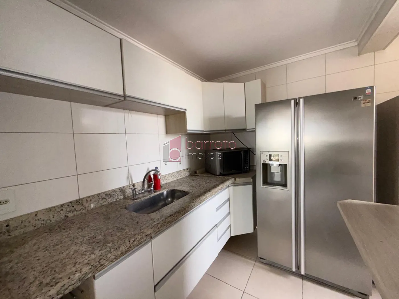 APARTAMENTO MOBILIADO PARA LOCAÇÃO E VENDA NO CONDOMÍNIO PIAZZA MESSINA – JUNDIAÍ/SP