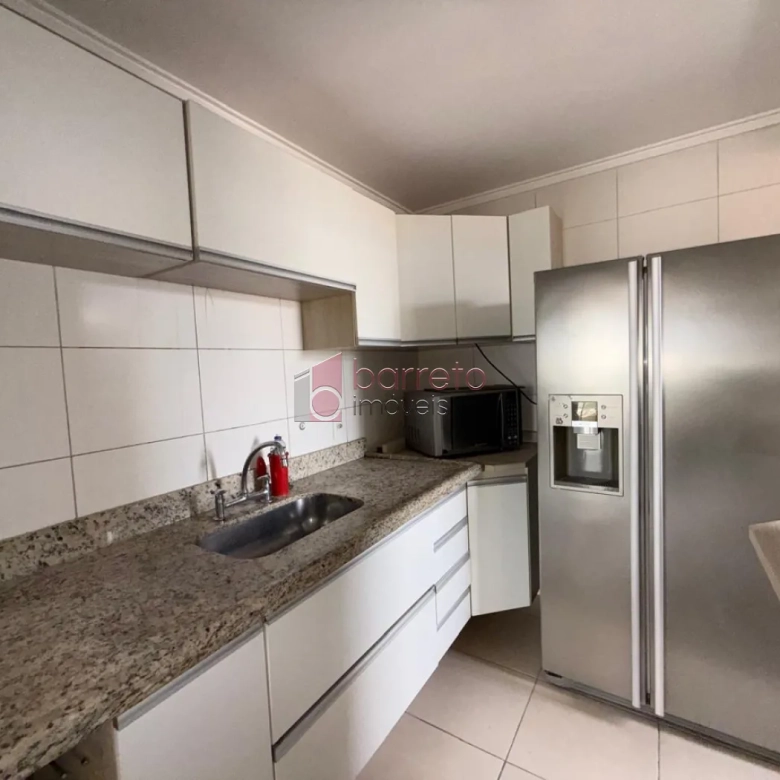 APARTAMENTO MOBILIADO PARA LOCAÇÃO E VENDA NO CONDOMÍNIO PIAZZA MESSINA – JUNDIAÍ/SP