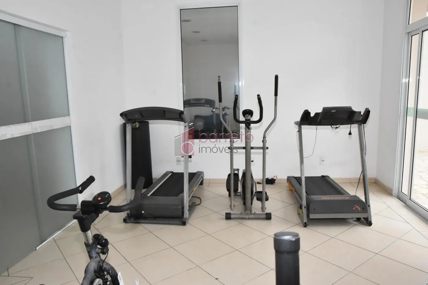 APARTAMENTO MOBILIADO PARA LOCAÇÃO E VENDA NO CONDOMÍNIO PIAZZA MESSINA – JUNDIAÍ/SP