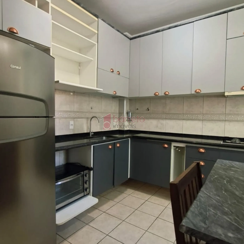 APARTAMENTO MOBILIADO PARA VENDA E LOCAÇÃO NO CONDOMÍNIO CHÁCARA DAS FLORES II – JUNDIAÍ/SP