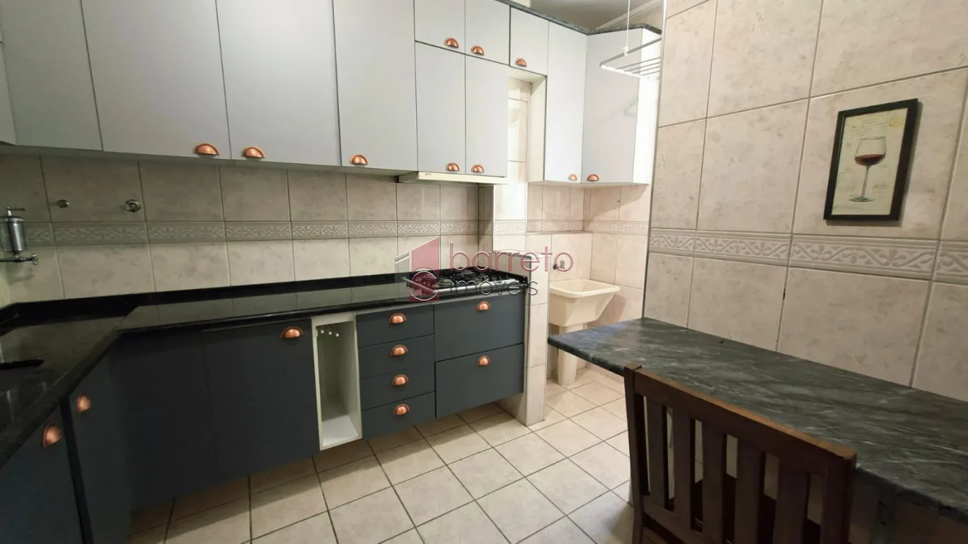 APARTAMENTO MOBILIADO PARA VENDA E LOCAÇÃO NO CONDOMÍNIO CHÁCARA DAS FLORES II – JUNDIAÍ/SP