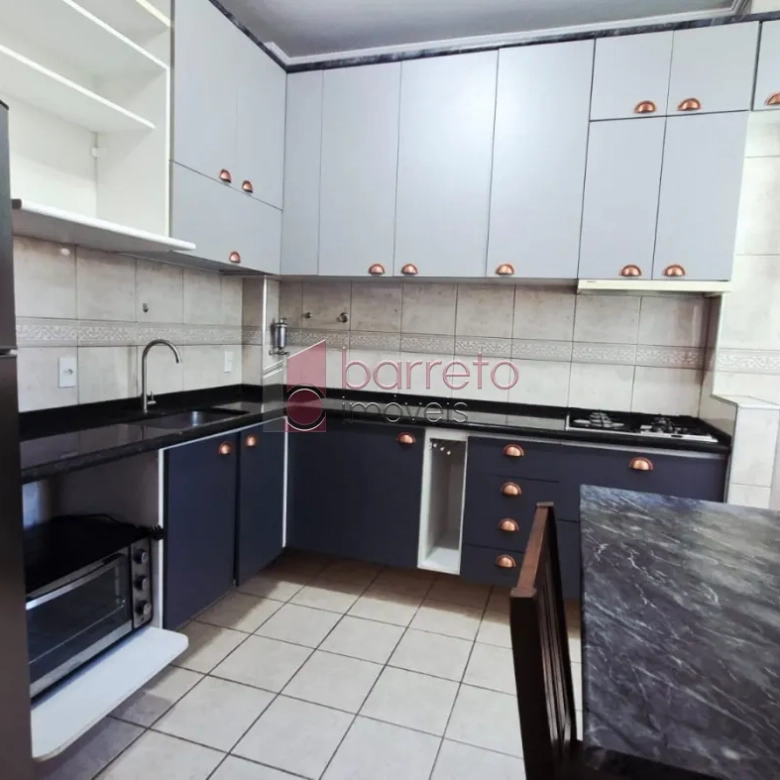APARTAMENTO MOBILIADO PARA VENDA E LOCAÇÃO NO CONDOMÍNIO CHÁCARA DAS FLORES II – JUNDIAÍ/SP