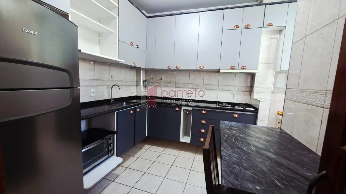 APARTAMENTO MOBILIADO PARA VENDA E LOCAÇÃO NO CONDOMÍNIO CHÁCARA DAS FLORES II – JUNDIAÍ/SP