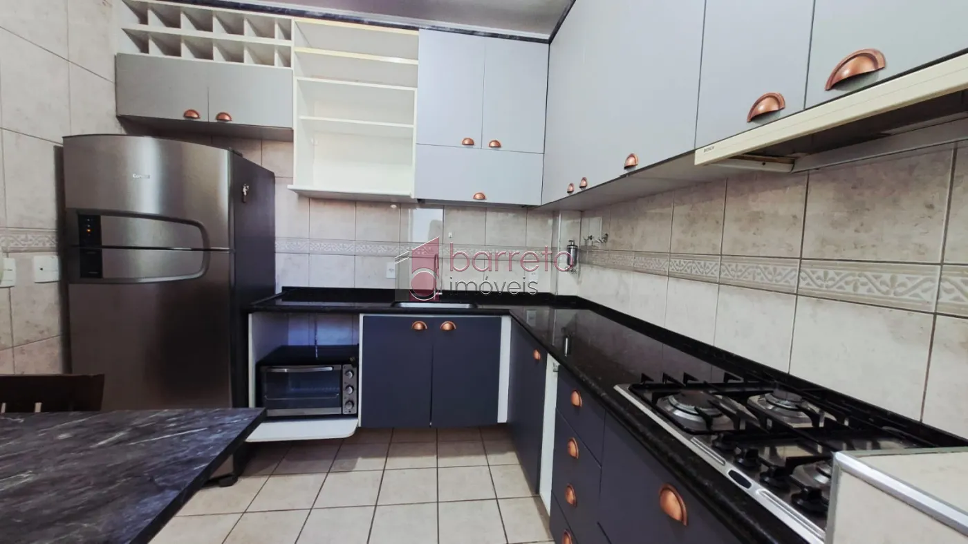 APARTAMENTO MOBILIADO PARA VENDA E LOCAÇÃO NO CONDOMÍNIO CHÁCARA DAS FLORES II – JUNDIAÍ/SP