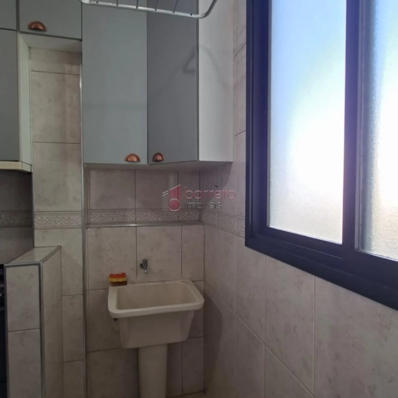 APARTAMENTO MOBILIADO PARA VENDA E LOCAÇÃO NO CONDOMÍNIO CHÁCARA DAS FLORES II – JUNDIAÍ/SP