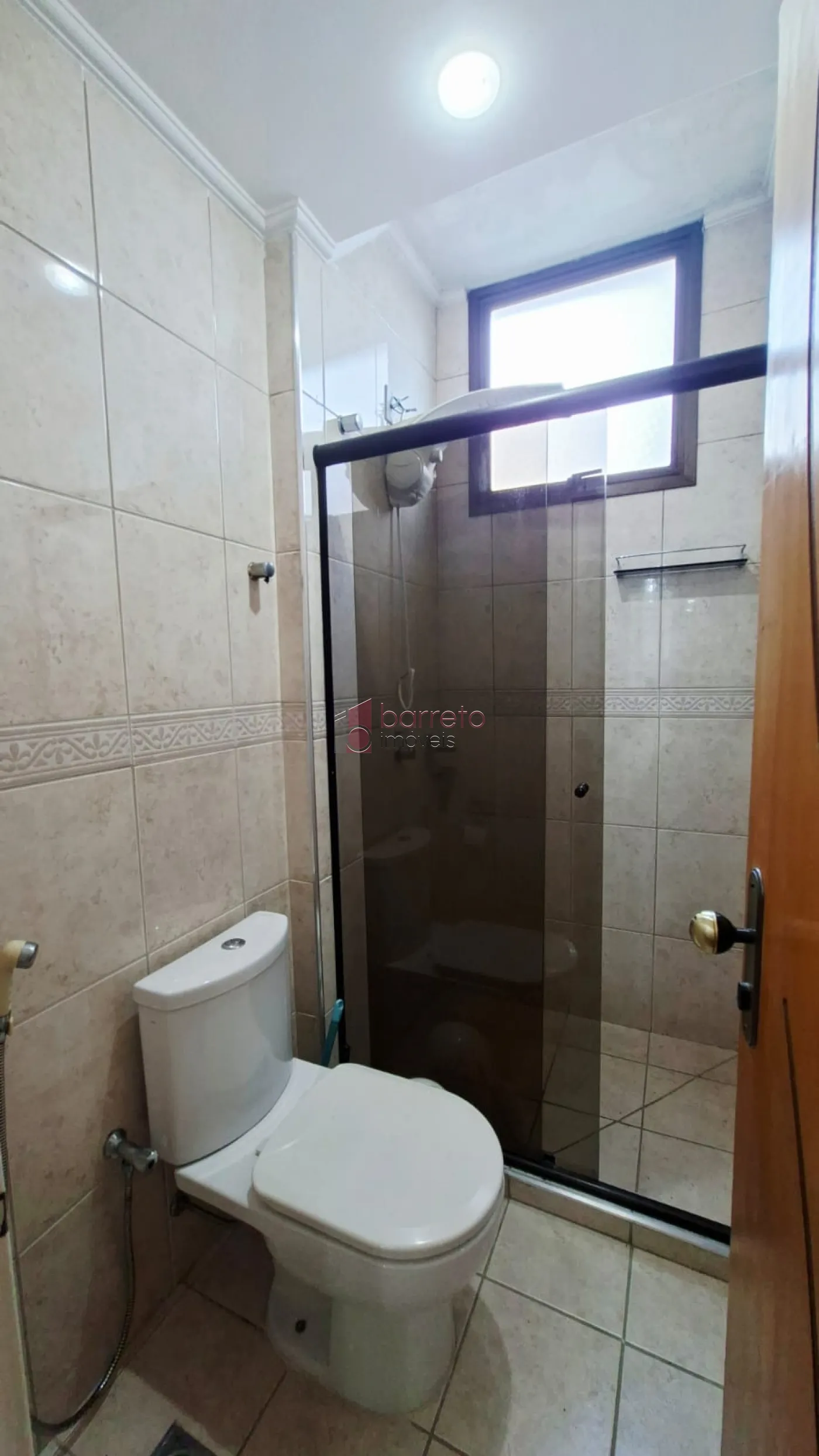 APARTAMENTO MOBILIADO PARA VENDA E LOCAÇÃO NO CONDOMÍNIO CHÁCARA DAS FLORES II – JUNDIAÍ/SP