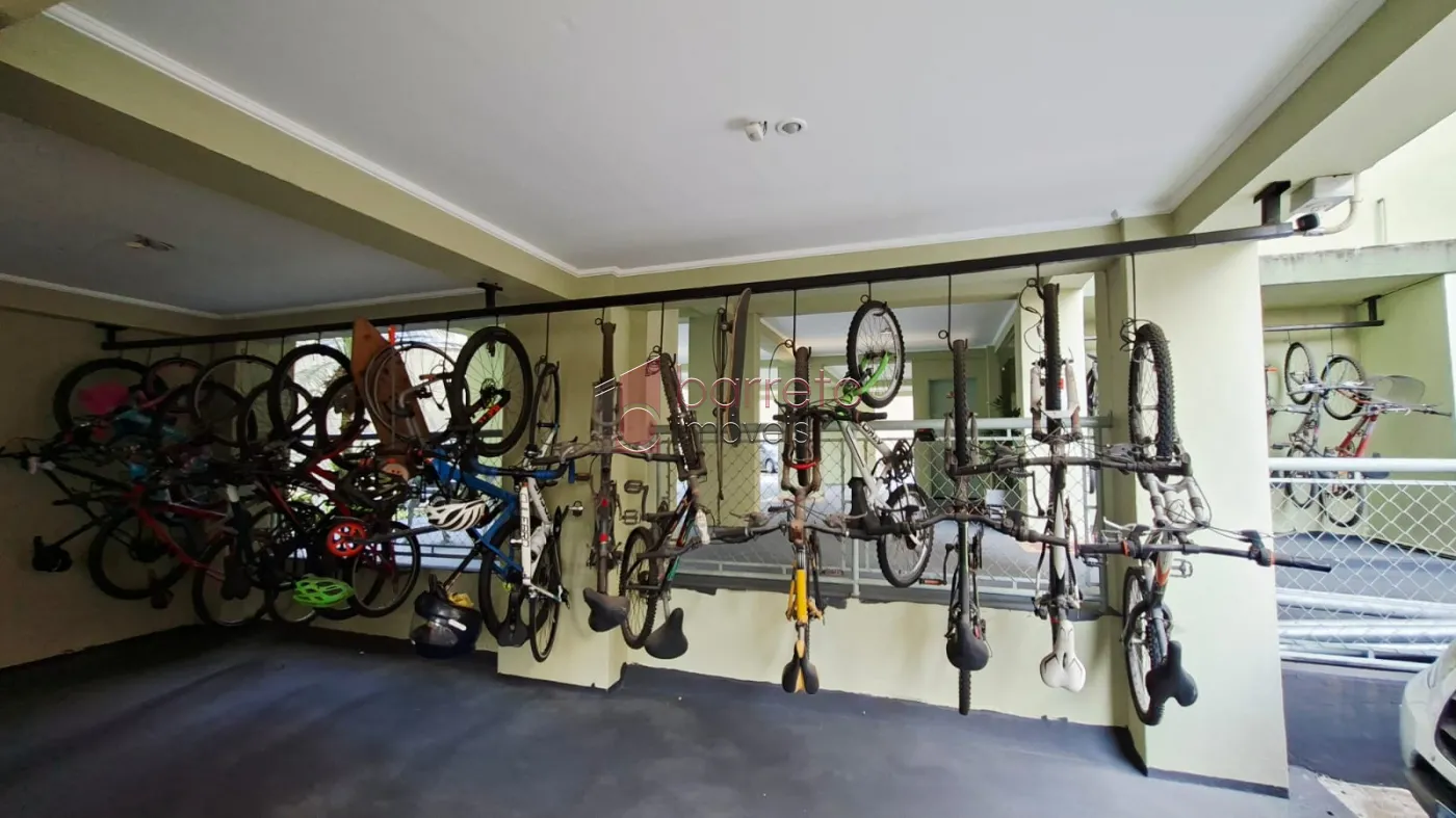 APARTAMENTO MOBILIADO PARA VENDA E LOCAÇÃO NO CONDOMÍNIO CHÁCARA DAS FLORES II – JUNDIAÍ/SP
