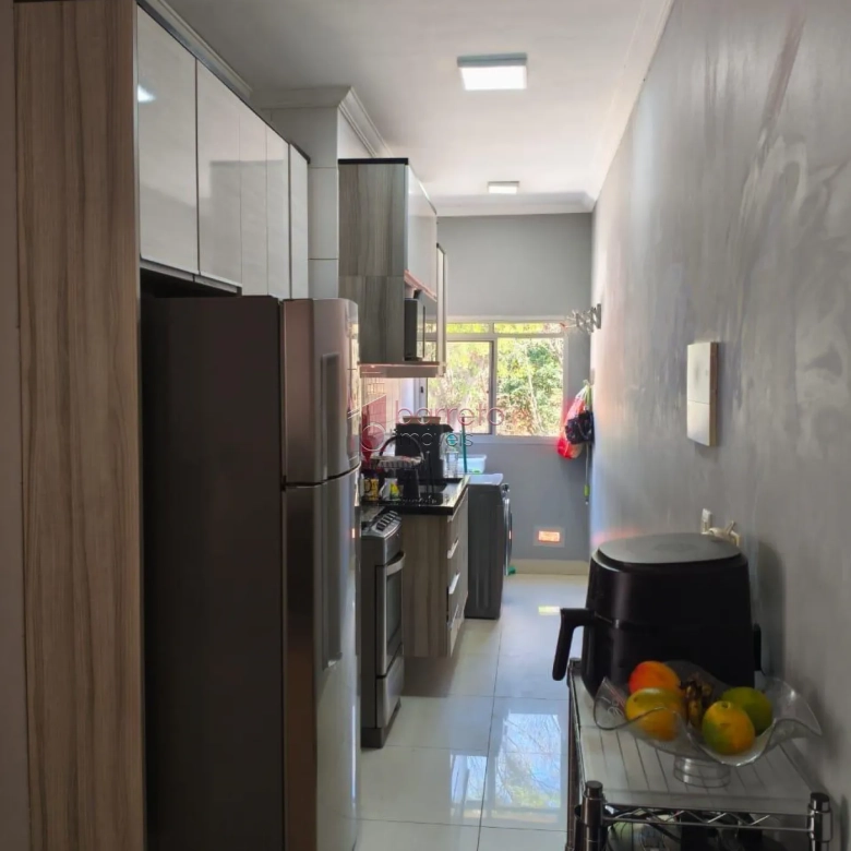 APARTAMENTO À VENDA NO CONDOMÍNIO VITÓRIA EM JUNDIAÍ/SP