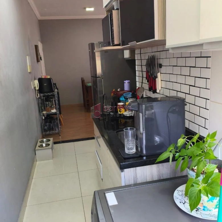 APARTAMENTO À VENDA NO CONDOMÍNIO VITÓRIA EM JUNDIAÍ/SP